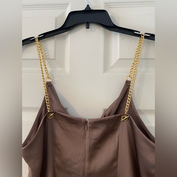 Mauve Express Dress with chain straps - Picture 5 of 7